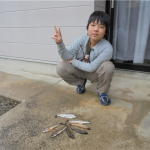 天然物の釣果にVサイン。